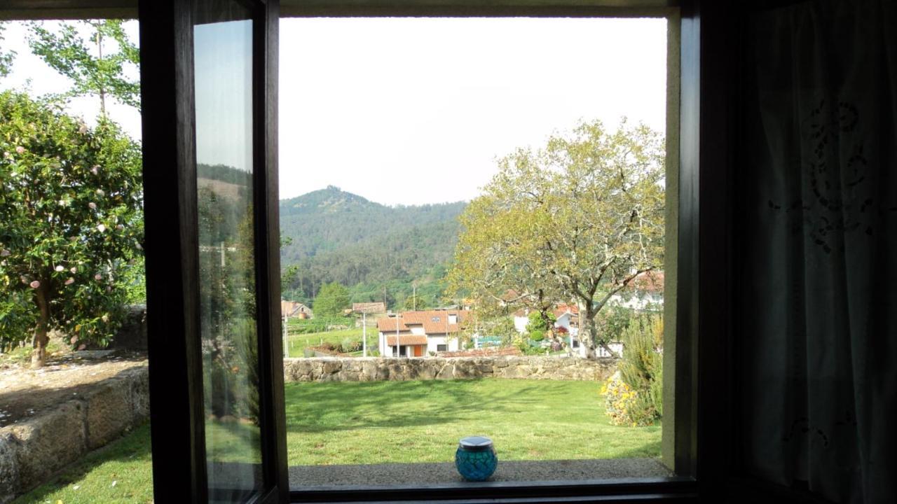 Vinosobroso Casa Rural Hostal Mondariz Exterior foto